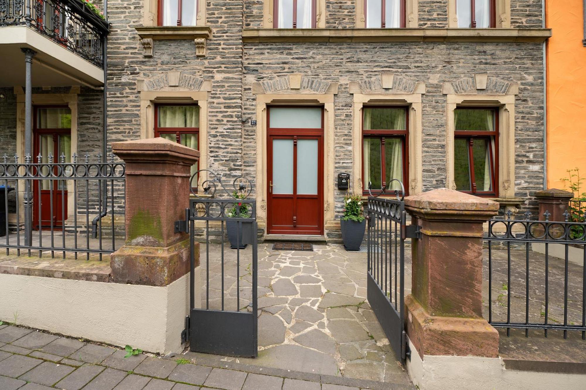 Alte Stadtvilla Am Weinberg 2 Traben-Trarbach Exterior photo